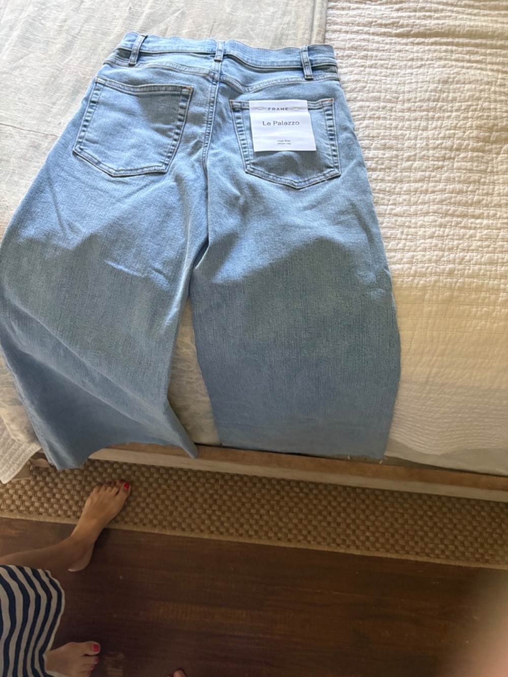 Frame Palazzo light crop jeans, Size 26, NWT - Picture 3 of 6